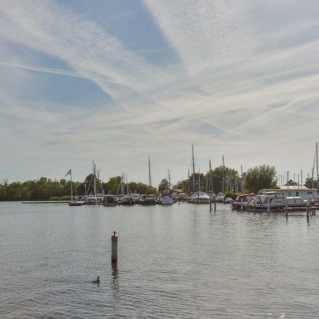 Bright And Comfortable Houseboat アールスメール エクステリア 写真